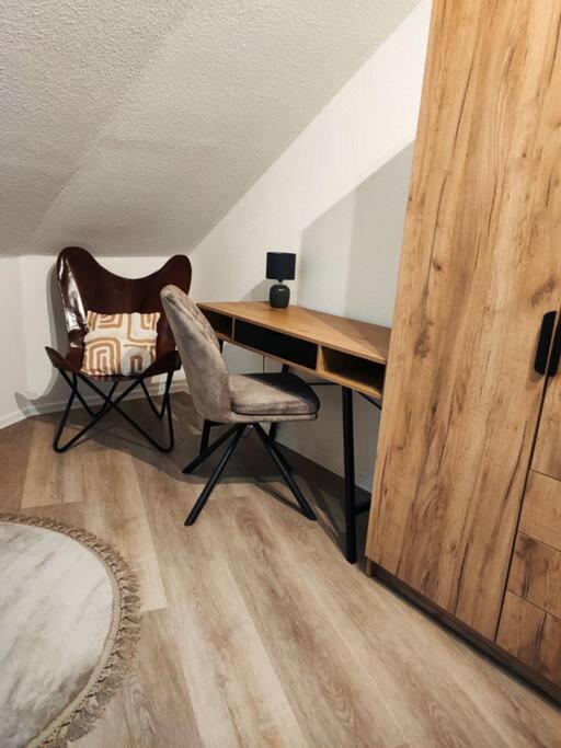 Stylische Altstadtwohnung - Netflix - Smart Tv - Schlafsofa Fur 3 Personen Erfurt Exterior foto